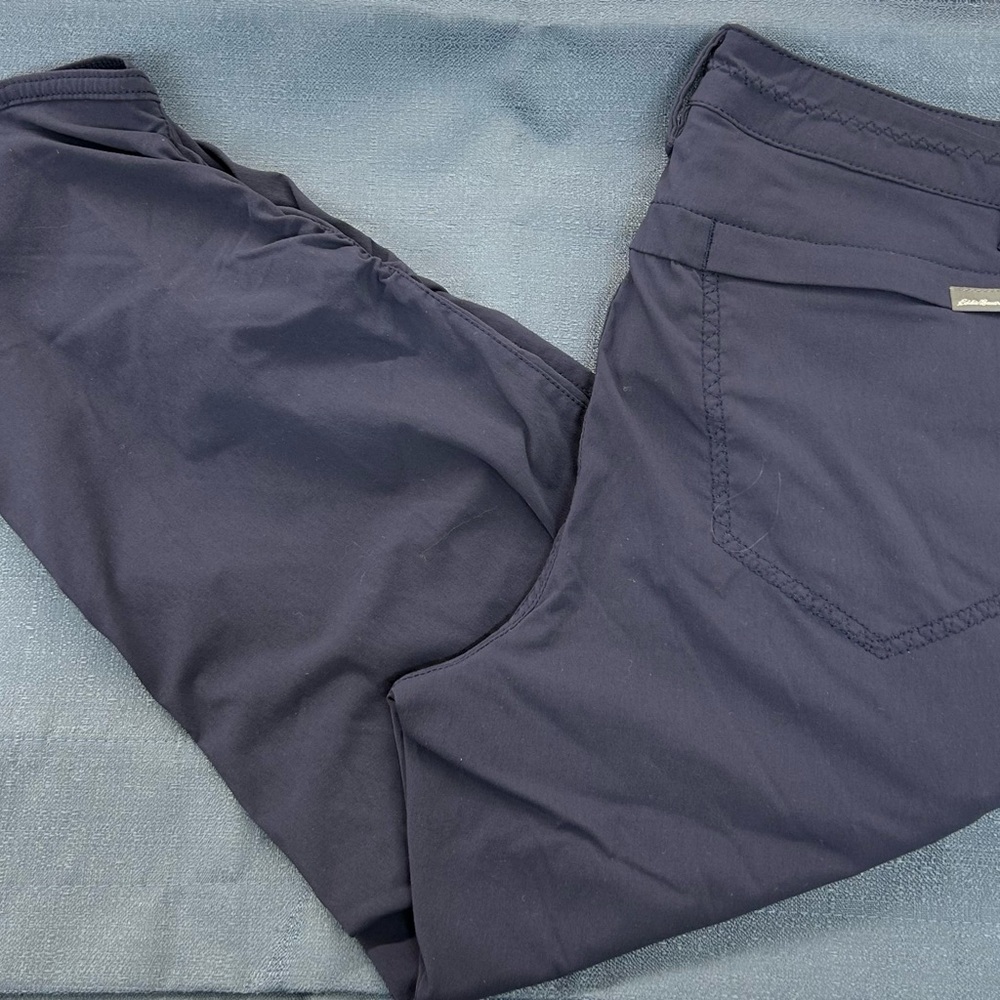 Eddie Bauer Blue Cropped Lightweight cargo Pants